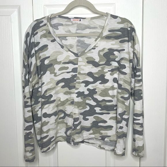 Sundry V neck Gray Cropped Oversized Long Sleeve Camouflage Tee Shirt - Picture 1 of 7